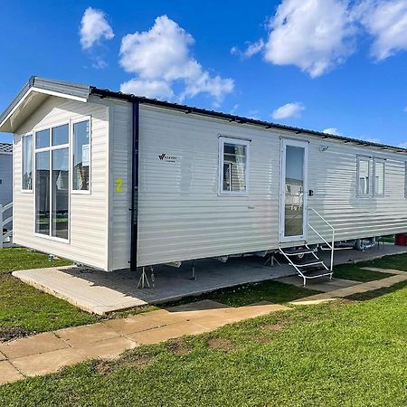 Lovely 8 Berth Caravan For Hire At Barmston Beach Holiday Park Ref 62002O 호텔 Lund 외부 사진